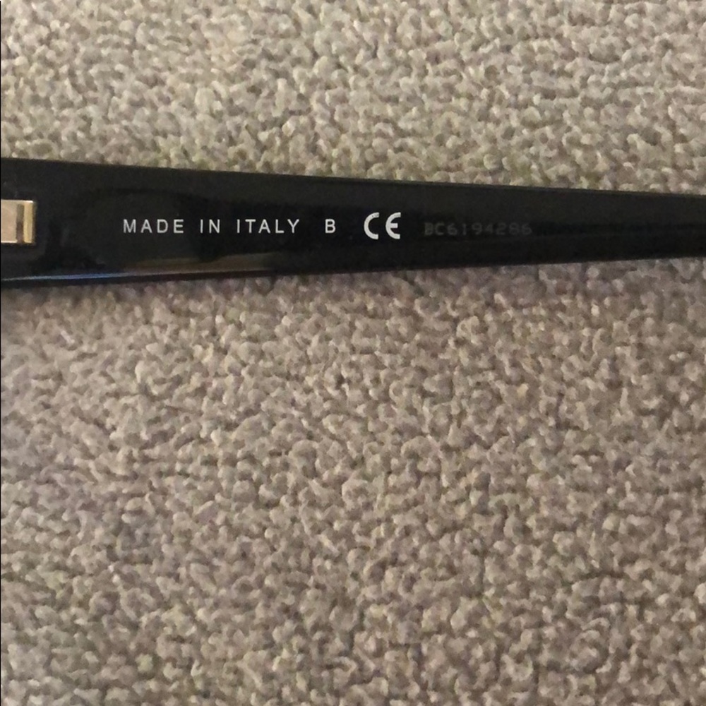 Chanel reading frames - Picture 3 of 7